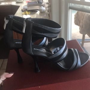 Donald Pliner size 7 new release heel! Brand new
